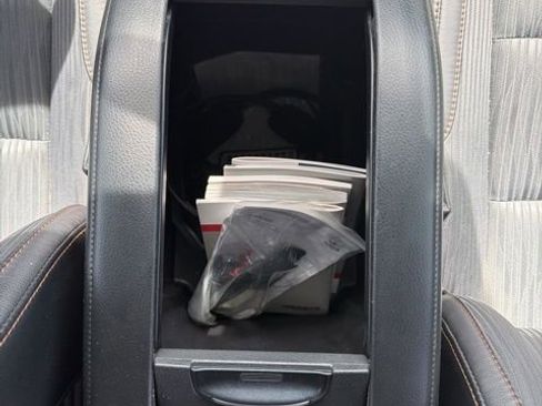 Used 2018 Toyota Highlander Plus FWD image 16