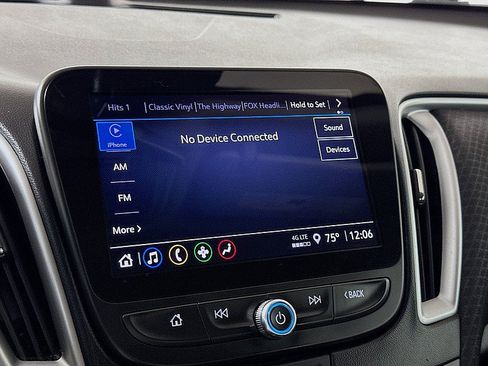 Used 2023 Chevrolet Malibu LT FWD image 14