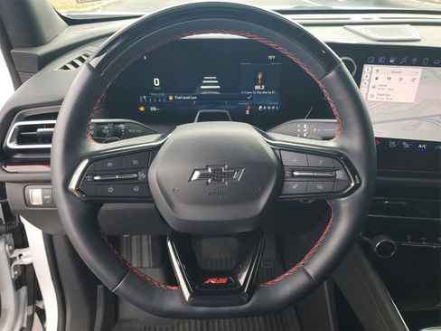 Used 2025 Chevrolet Traverse RS w/ LPO, Floor Liner Package image 22