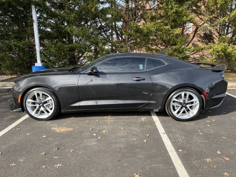 Used 2024 Chevrolet Camaro LT image 7
