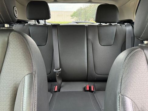 Used 2025 Buick Encore GX Preferred FWD image 38