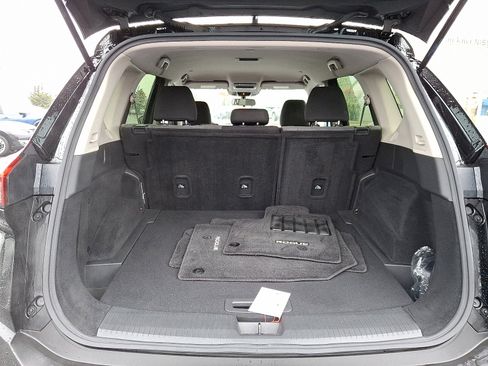 Certified 2023 Nissan Rogue SV image 28