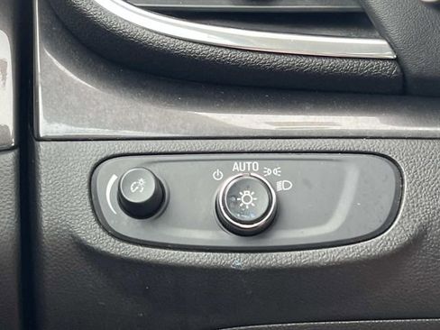 Used 2019 Buick Encore Preferred AWD/4WD image 26