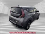Used 2023 Kia Soul LX w/ LX Technology Package image 4