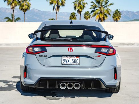 Used 2025 Honda Civic Type R image 6