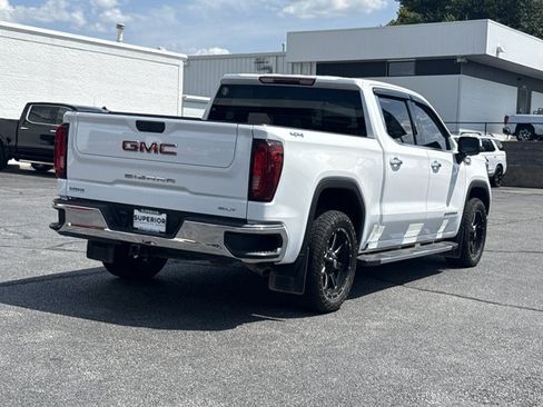 Used 2024 GMC Sierra 1500 SLT AWD/4WD image 3