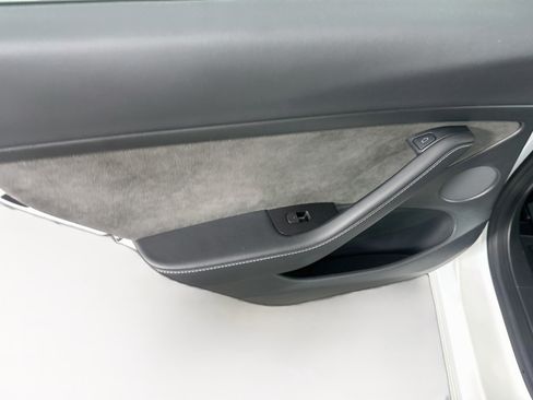 Used 2023 Tesla Model 3 Standard Range RWD image 26