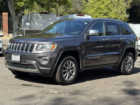 Used 2015 Jeep Grand Cherokee Limited RWD image 3