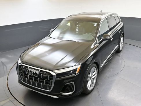 Used 2025 Audi Q7 3.0T Premium Plus w/ Premium Plus Package AWD/4WD image 41
