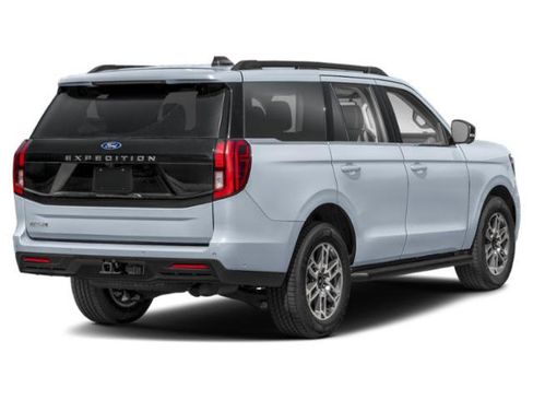 Used 2025 Ford Expedition Active AWD/4WD image 5