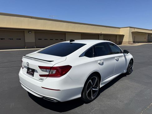Used 2022 Honda Accord Sport image 7