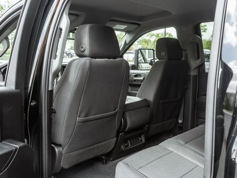 Used 2021 GMC Sierra 1500 4x4 Crew Cab w/ Sierra Value Package image 25