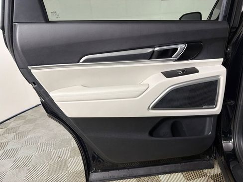 Used 2020 Kia Telluride S FWD image 22