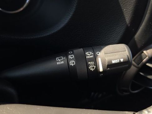 Used 2018 Jeep Wrangler Sport image 31