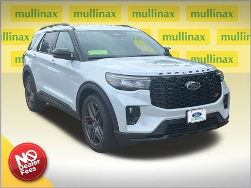 New 2026 Ford Explorer ST AWD/4WD image 1