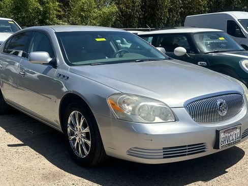 Used 2009 Buick Lucerne CXL FWD image 2