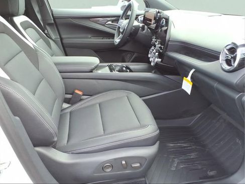 New 2026 Chevrolet Blazer EV LT image 17