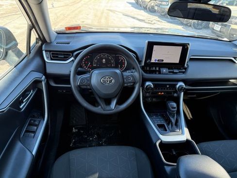 Used 2023 Toyota RAV4 XLE image 6