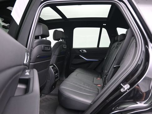 Used 2020 BMW X5 M50i AWD/4WD image 26