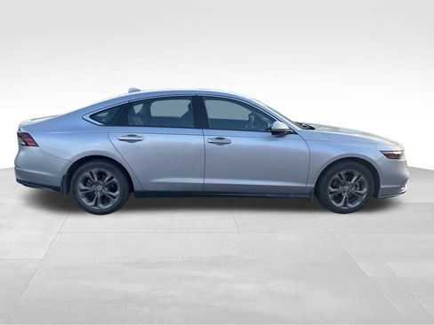 Used 2023 Honda Accord EX image 11