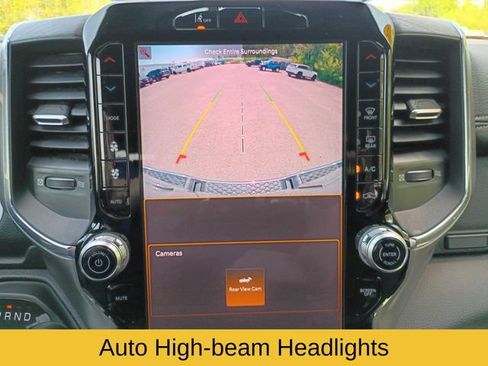 Used 2025 RAM 1500 Laramie AWD/4WD image 18