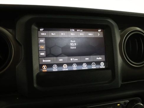 Used 2020 Jeep Wrangler Unlimited Sport image 22