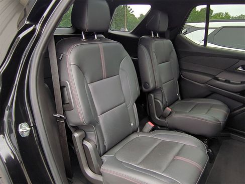 Certified 2022 Chevrolet Traverse RS image 29