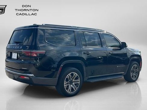 Used 2022 Jeep Wagoneer Series III w/ Convenience Group I AWD/4WD image 5