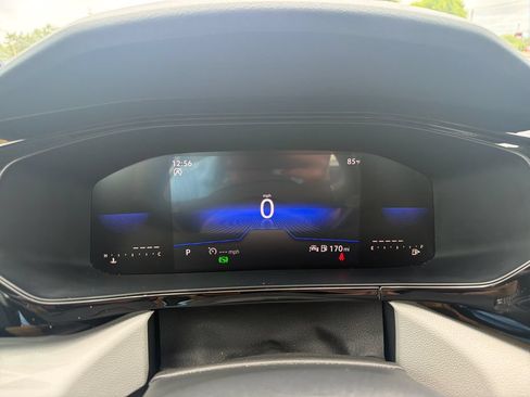Used 2023 Volkswagen Taos S FWD image 6