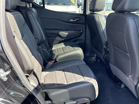 Certified 2023 GMC Acadia Denali w/ Denali Ultimate Package AWD/4WD image 27