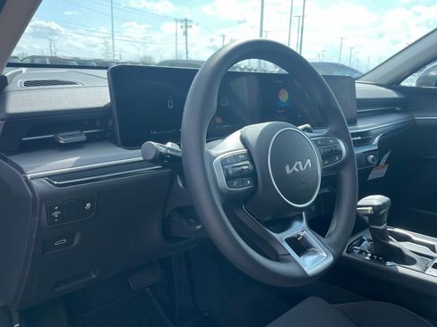 New 2026 Kia K5 LXS FWD image 9
