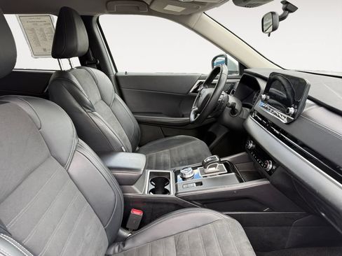 Used 2024 Mitsubishi Outlander SE AWD/4WD image 15