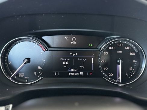 Used 2020 Cadillac XT4 Luxury w/ Cold Weather Package image 33