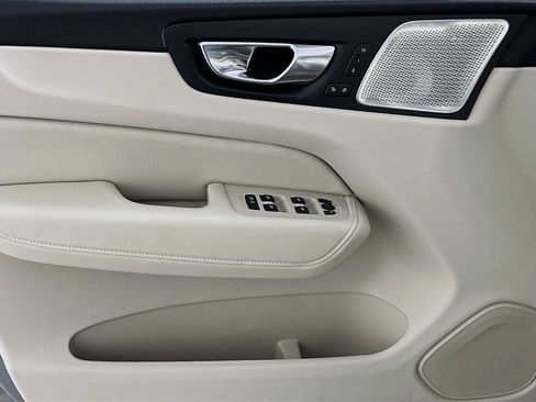 New 2026 Volvo XC60 T8 Ultra w/ Protection Package image 16