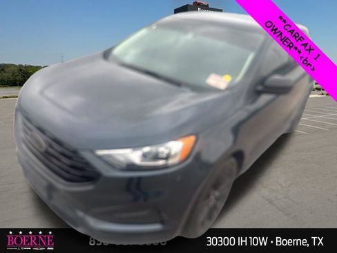 Used 2024 Ford Edge SE w/ Black Appearance Package image 4