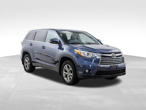 Used 2016 Toyota Highlander Plus image 7