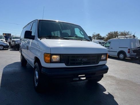 Used 2006 Ford E-350 and Econoline 350 XL image 4