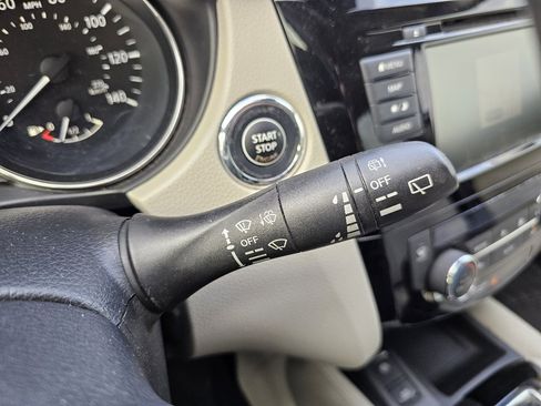 Used 2019 Nissan Rogue Sport SL w/ Premium Package image 48