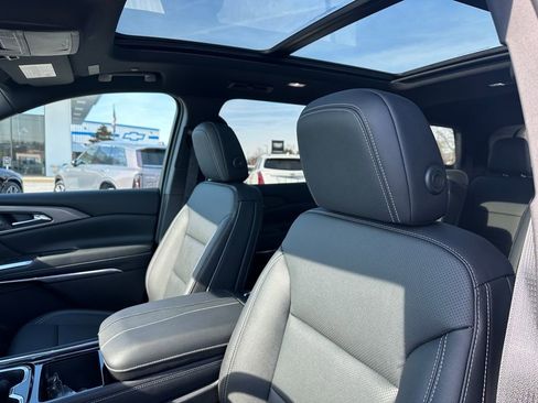 New 2026 Chevrolet Traverse LT w/ Sun and Wheel Package image 26