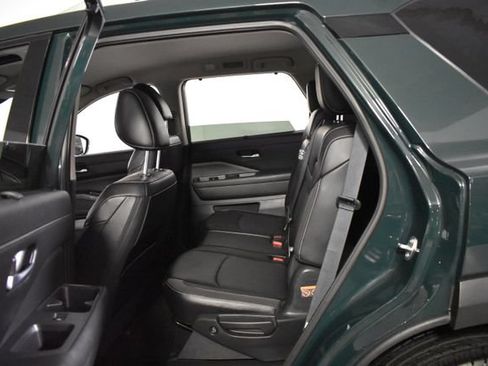 Used 2024 Nissan Pathfinder SL w/ Cargo Package AWD/4WD image 31