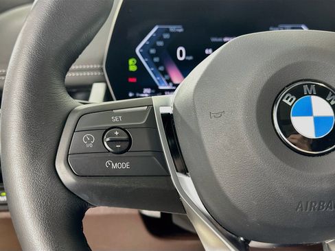 Used 2025 BMW X1 xDrive28i AWD/4WD image 18