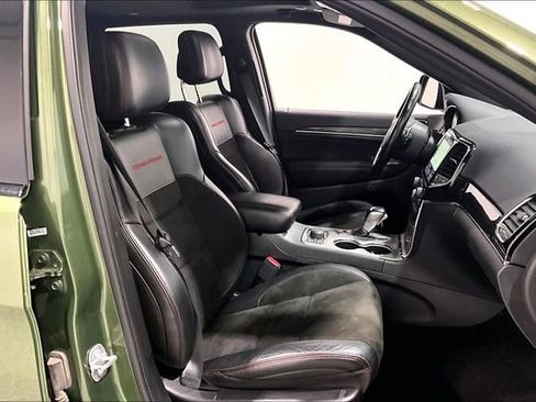 Used 2020 Jeep Grand Cherokee Trailhawk w/ Premium Lighting Group image 30