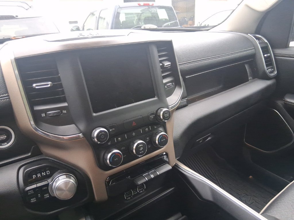 Used 2022 RAM 1500 Laramie AWD/4WD image 13