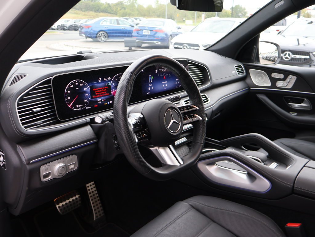 Used 2024 Mercedes-Benz GLS 450 4MATIC image 16