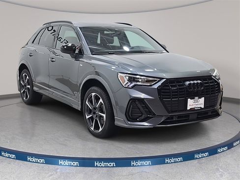 Used 2025 Audi Q3 2.0T Premium Plus w/ Premium Plus Package image 4