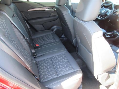 Used 2023 Buick Envision Avenir FWD image 33