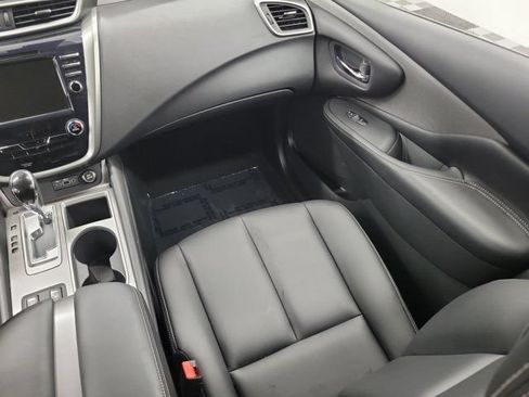 Certified 2024 Nissan Murano SV w/ SV Midnight Edition Package FWD image 17