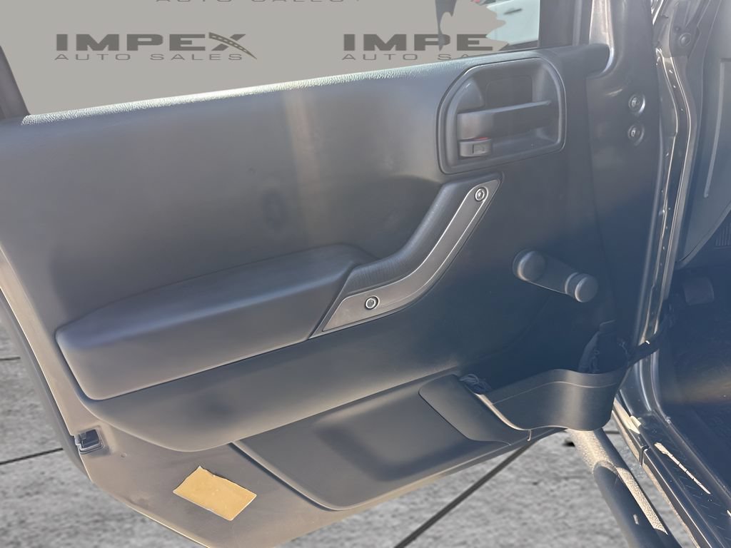 Used 2018 Jeep Wrangler Sport AWD/4WD image 23