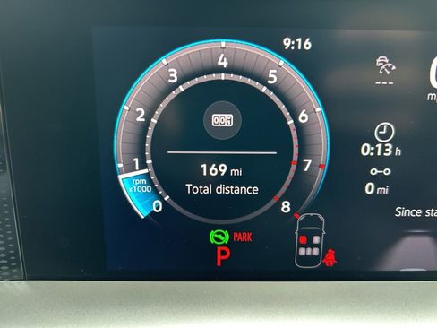 New 2026 Volkswagen Tiguan SE FWD image 26