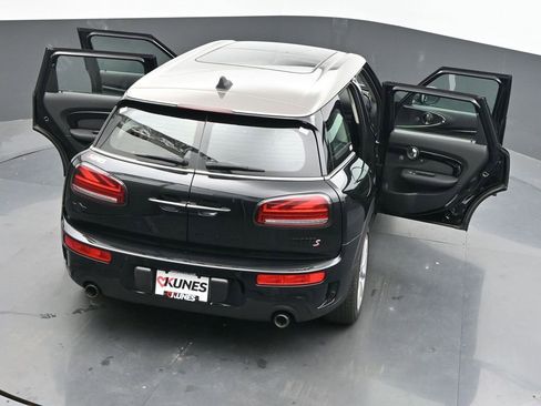 Used 2023 MINI Cooper Clubman S w/ Premium Package image 92